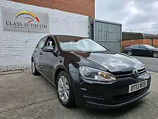 Used 2013 Volkswagen Golf Bluemotion Tech Se Black - Interior and Exterior details 6