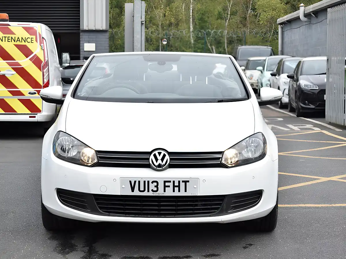 Used 2013 Volkswagen Golf Bluemotion Tech Se Cabriolet White - Interior and Exterior details 15