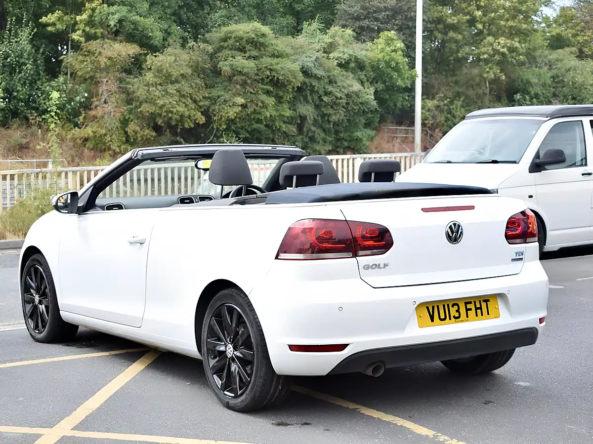 Used 2013 Volkswagen Golf Bluemotion Tech Se Cabriolet White - Interior and Exterior details 5