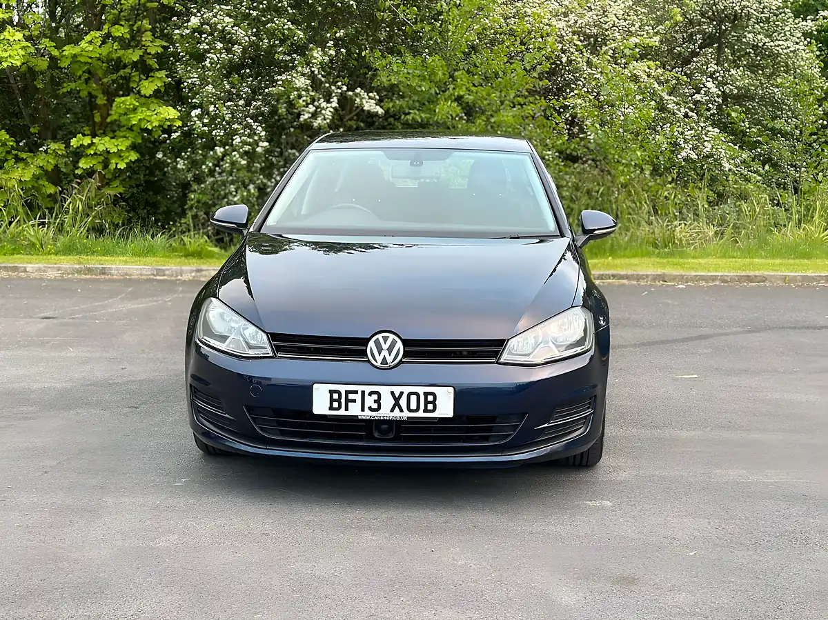 Used 2013 Volkswagen Golf Bluemotion Tech Se Dark Blue - Interior and Exterior details 6