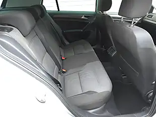 Used 2013 Volkswagen Golf Bluemotion Tech Se Dsg Silver - Interior and Exterior details 17