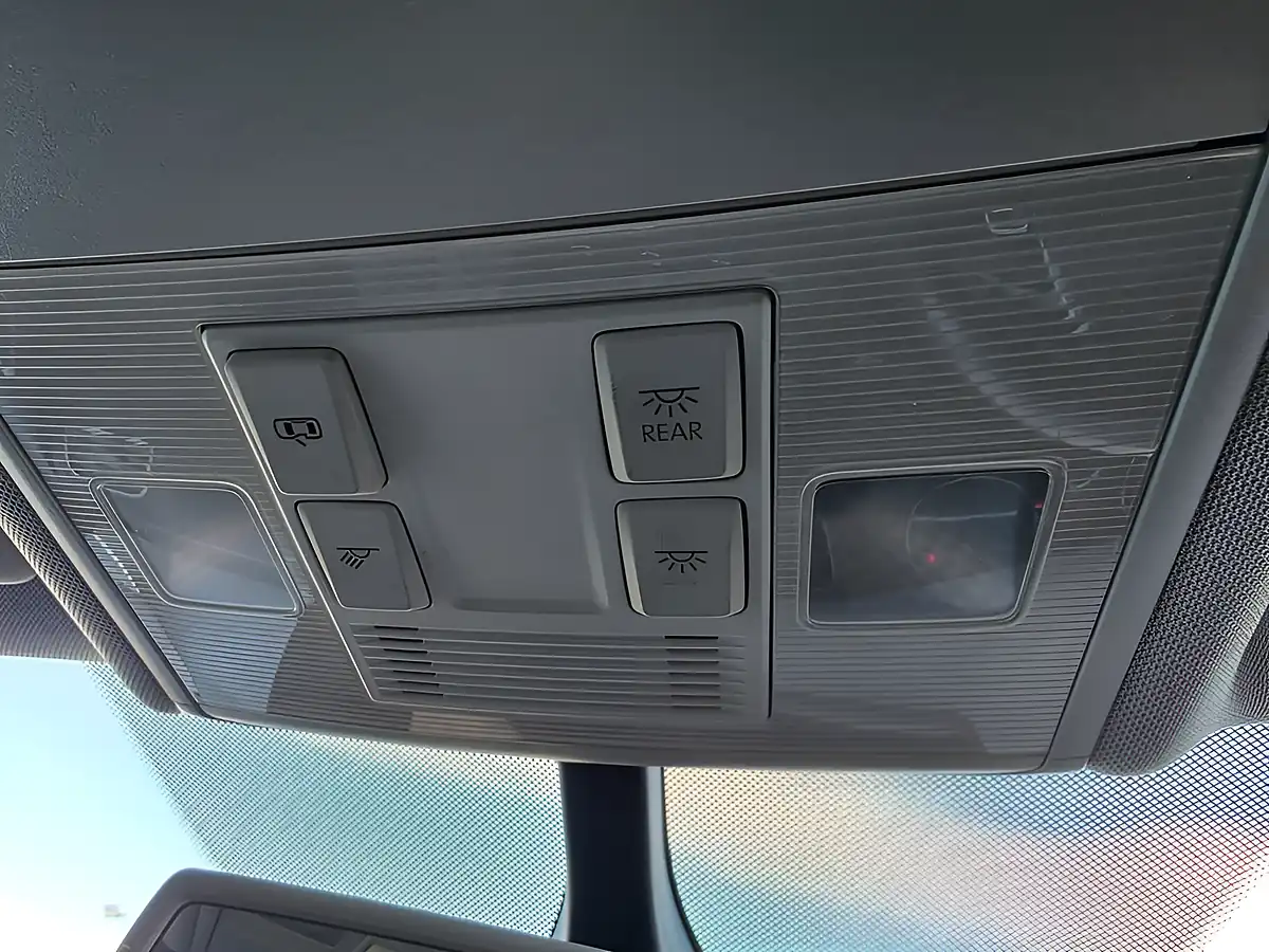 Used 2013 Volkswagen Golf Bluemotion Tech Se Pacific Blue - Interior and Exterior details 19