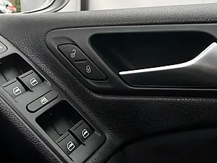 Used 2013 Volkswagen Golf Bluemotion White - Interior and Exterior details 20