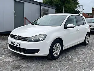 Used 2013 Volkswagen Golf Bluemotion White - Interior and Exterior details 3