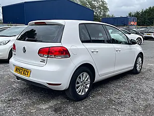 Used 2013 Volkswagen Golf Bluemotion White - Interior and Exterior details 8