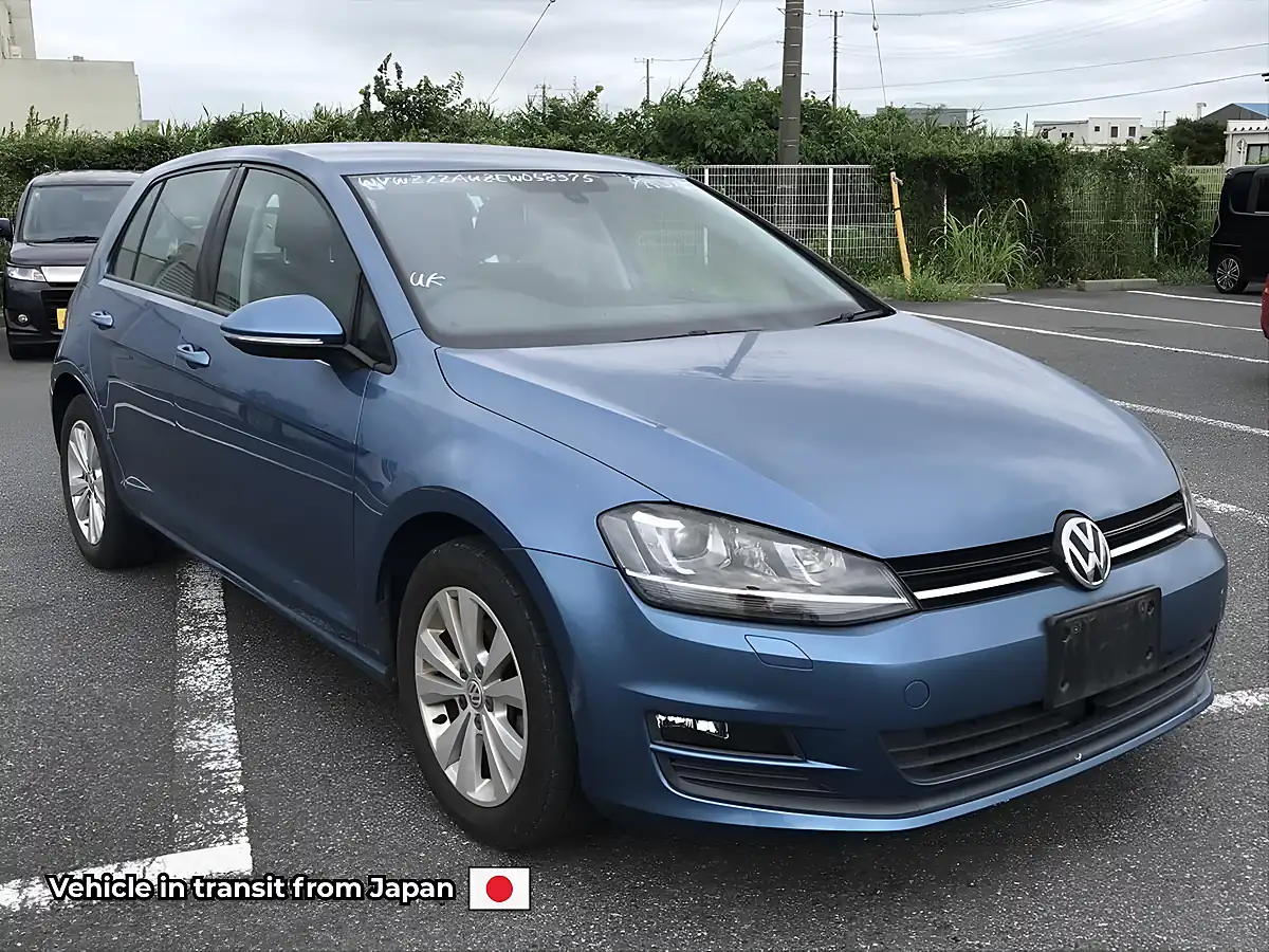 Used 2013 Volkswagen Golf Comfortline Blue - Front View