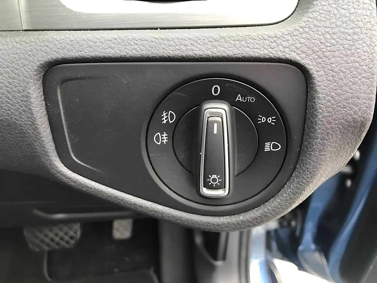 Used 2013 Volkswagen Golf Comfortline Blue - Interior and Exterior details 14