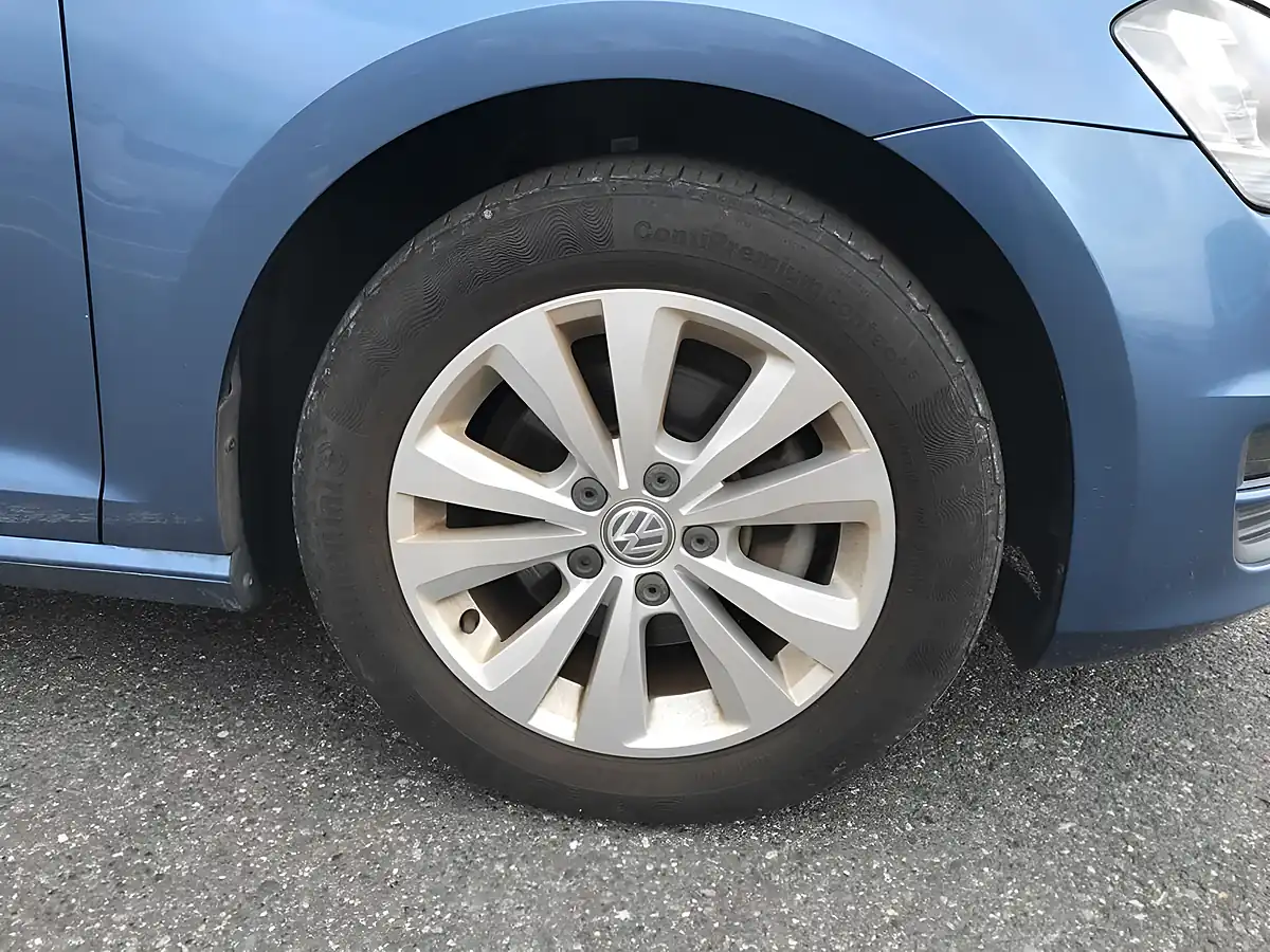 Used 2013 Volkswagen Golf Comfortline Blue - Interior and Exterior details 18