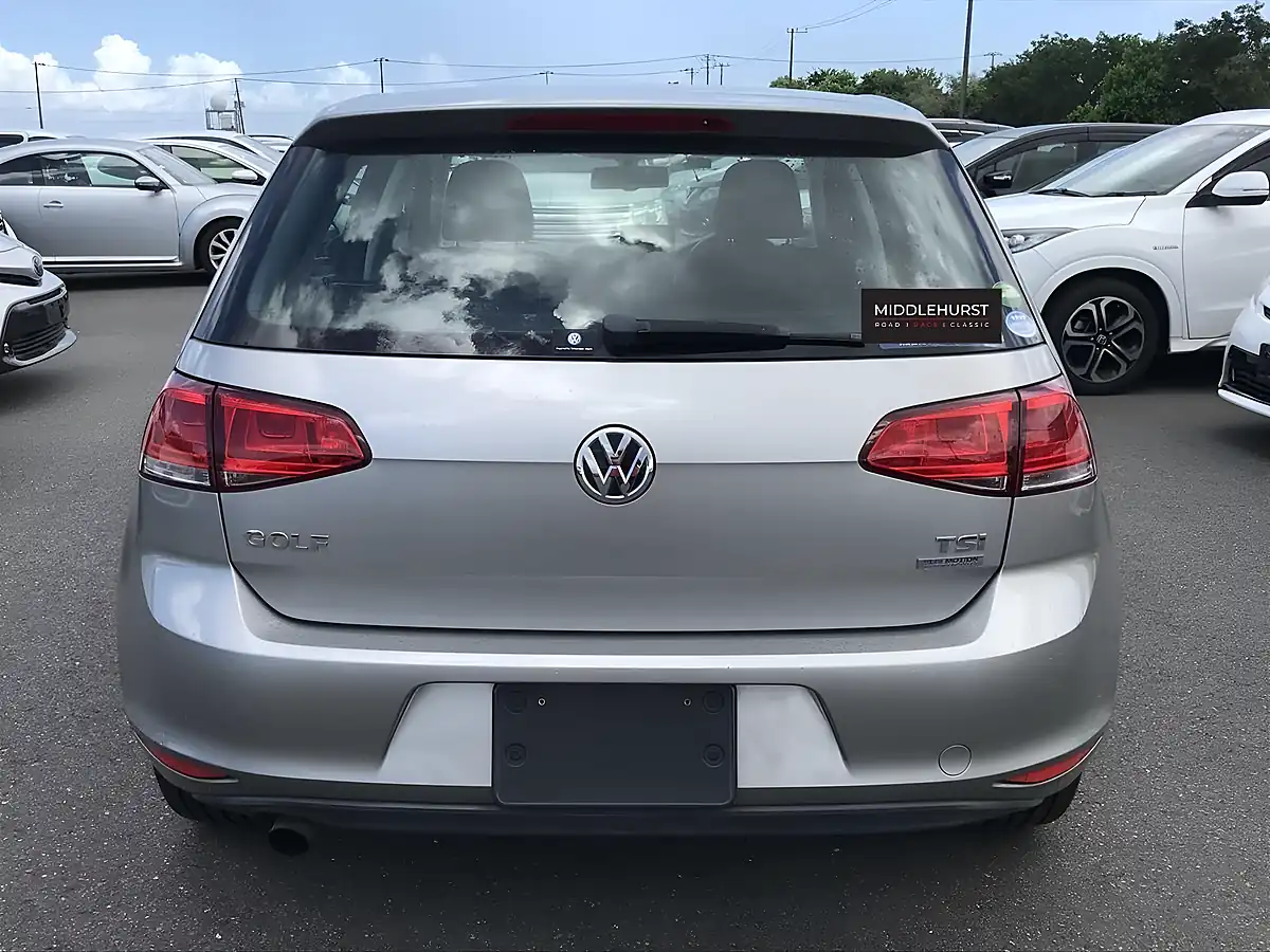 Used 2013 Volkswagen Golf Comfortline Blue Motion Silver - Interior and Exterior details 6