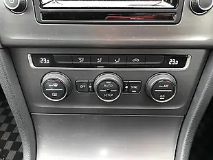 Used 2013 Volkswagen Golf Comfortline Blue Motion White - Interior and Exterior details 13