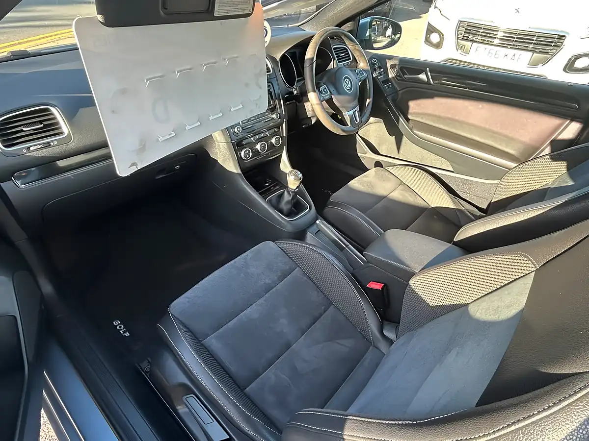 Used 2013 Volkswagen Golf GT Blue - Interior and Exterior details 12