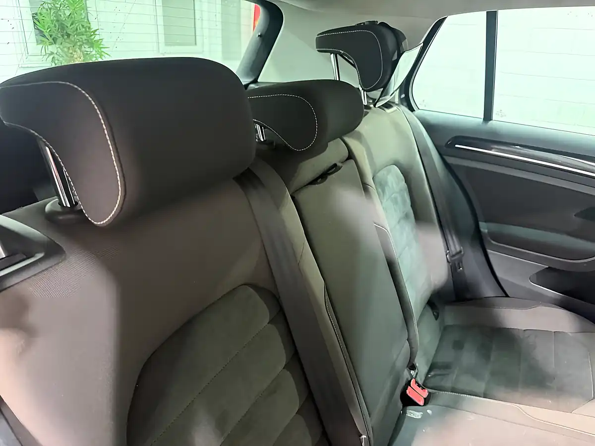 Used 2013 Volkswagen Golf GT Bluemotion Tech Grey - Interior and Exterior details 16