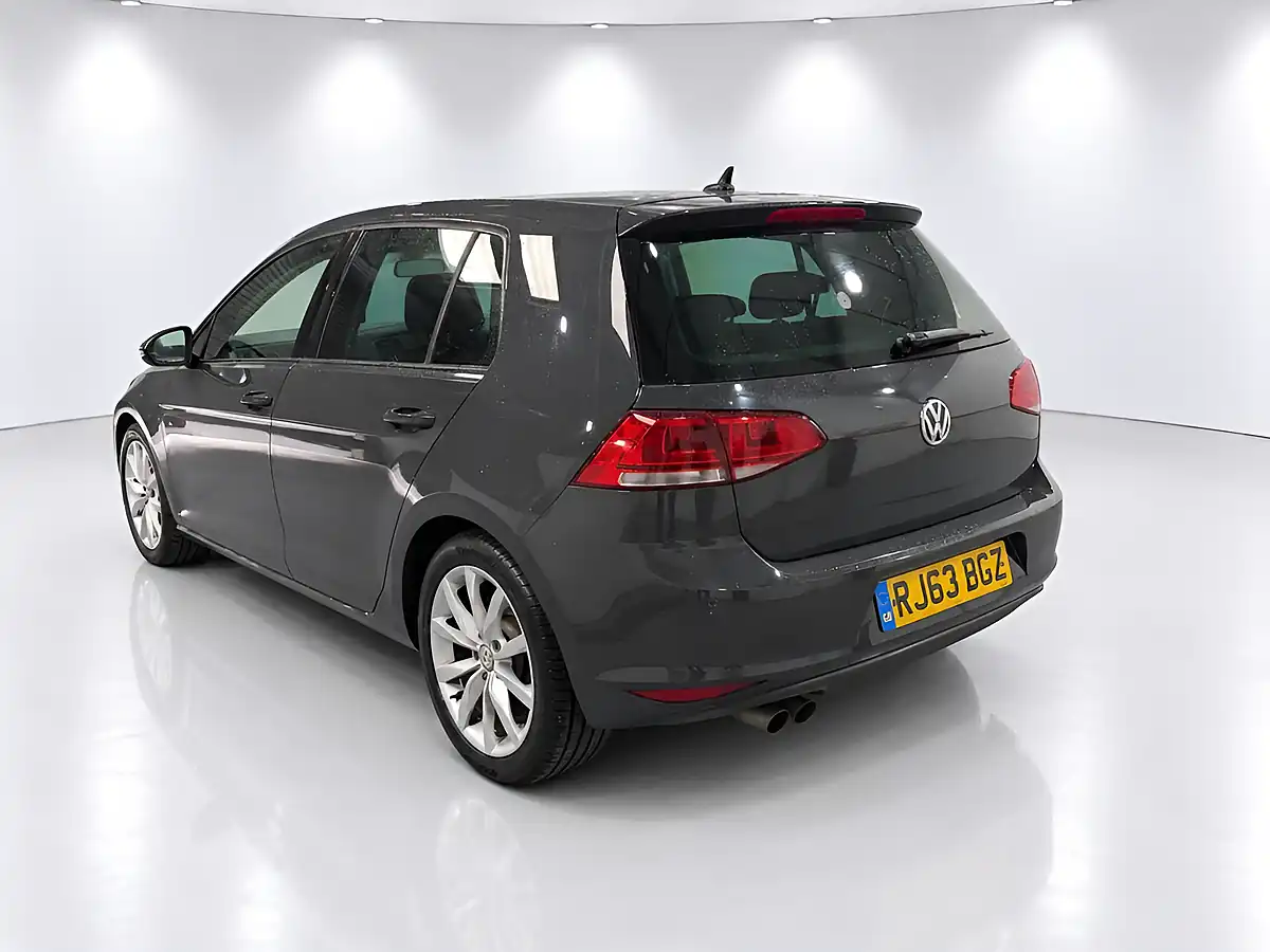 Used 2013 Volkswagen Golf GT Bluemotion Tech Grey - Interior and Exterior details 6
