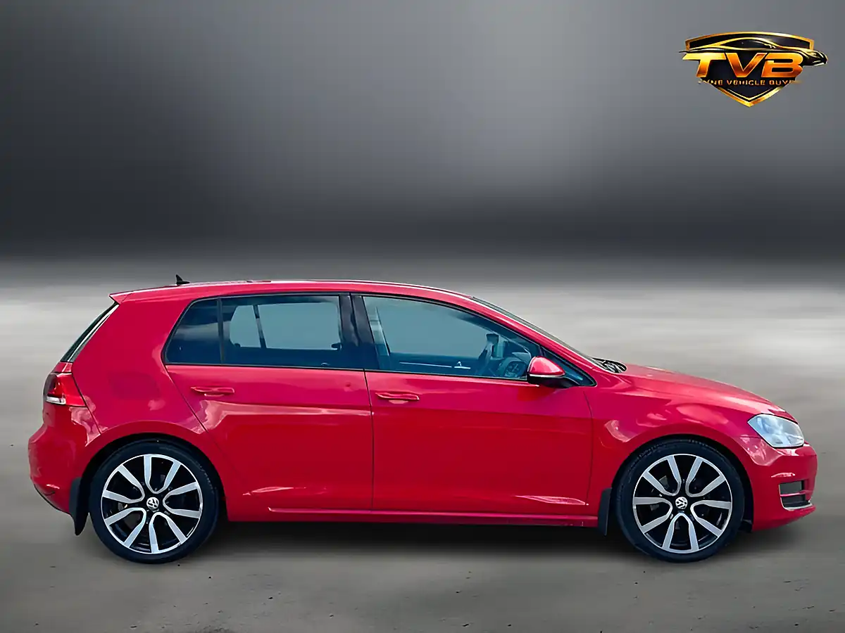 Used 2013 Volkswagen Golf GT Bluemotion Technology Tornado Red - Interior and Exterior details 2