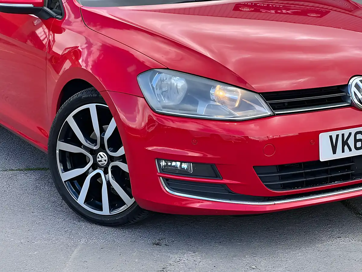 Used 2013 Volkswagen Golf GT Bluemotion Technology Tornado Red - Interior and Exterior details 20