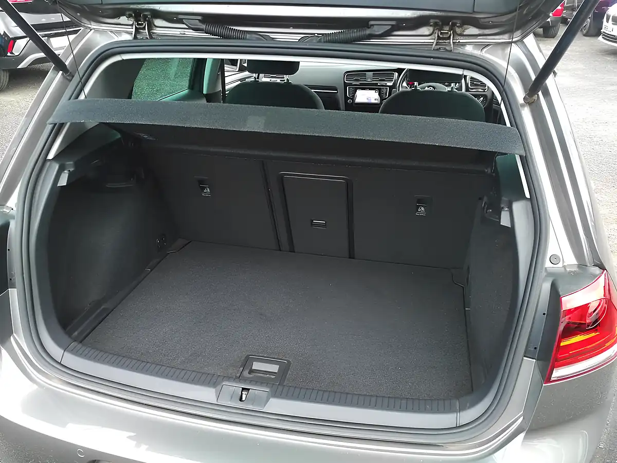 Used 2013 Volkswagen Golf GT Grey - Interior and Exterior details 12