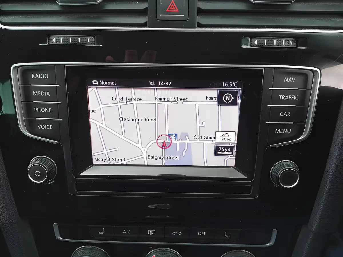 Used 2013 Volkswagen Golf GT Grey - Interior and Exterior details 16