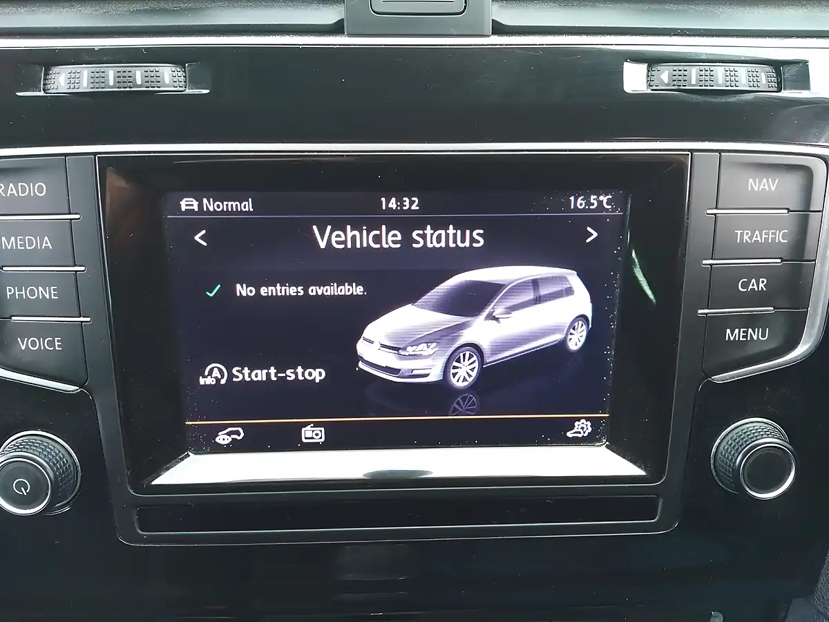 Used 2013 Volkswagen Golf GT Grey - Interior and Exterior details 17