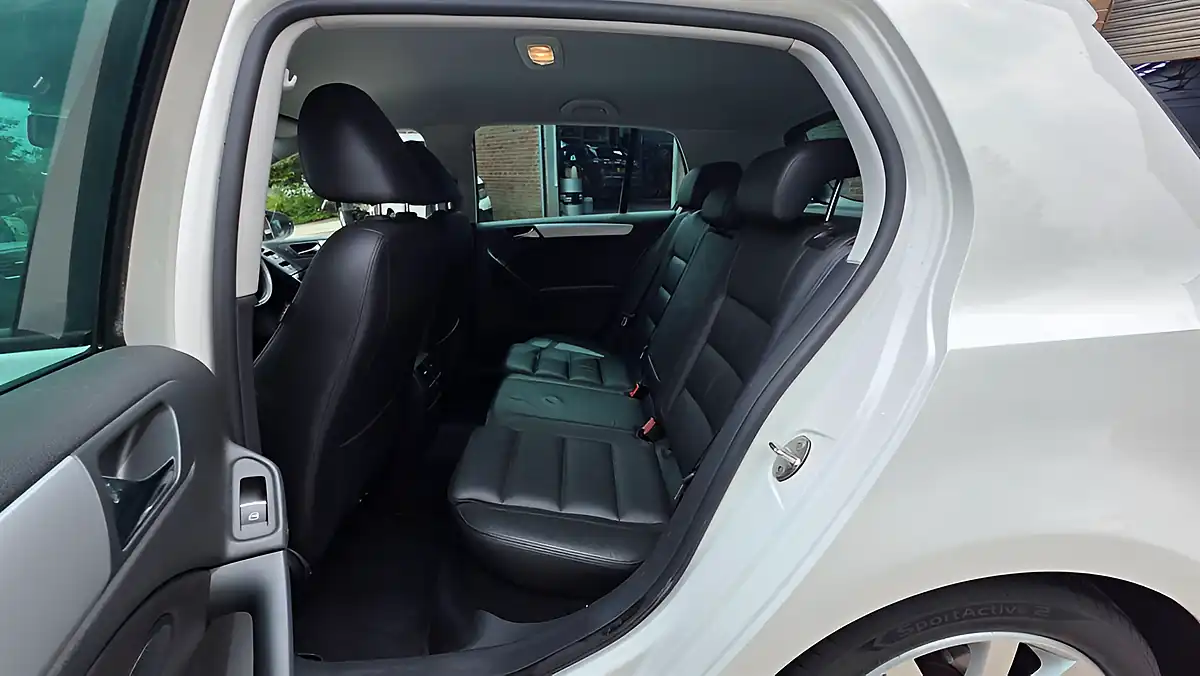 Used 2013 Volkswagen Golf GT (leather) White - Interior and Exterior details 11