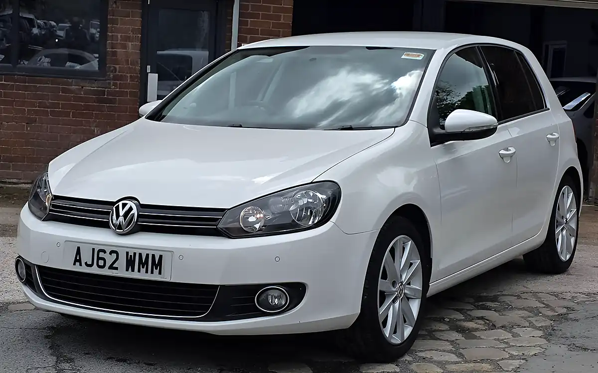 Used 2013 Volkswagen Golf GT (leather) White - Interior and Exterior details 2