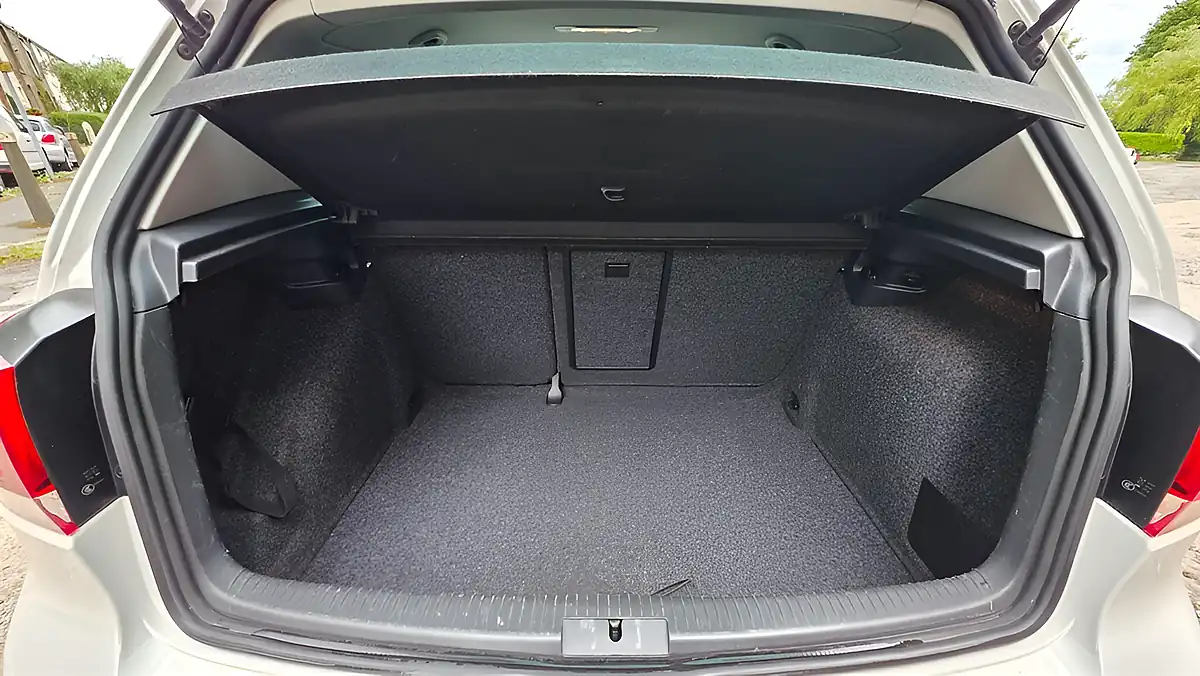 Used 2013 Volkswagen Golf GT (leather) White - Interior and Exterior details 20