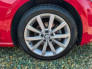 Used 2013 Volkswagen Golf GT Red - Interior and Exterior details 14