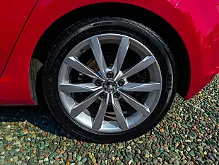 Used 2013 Volkswagen Golf GT Red - Interior and Exterior details 15