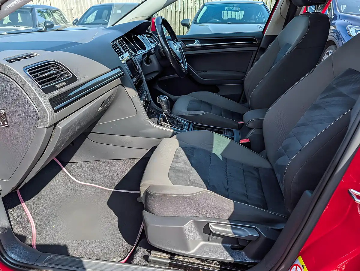 Used 2013 Volkswagen Golf GT Red - Interior and Exterior details 17