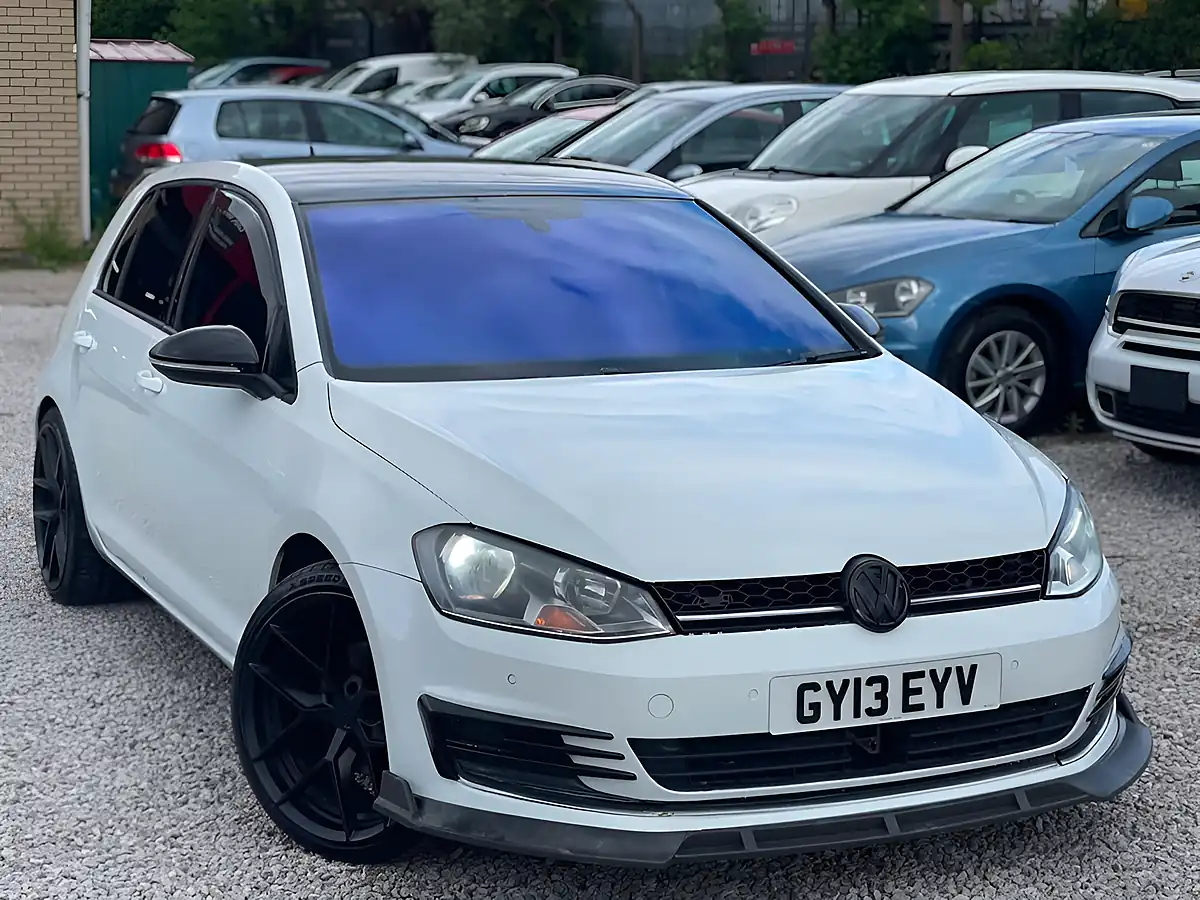 Used 2013 Volkswagen Golf GT White - Front View
