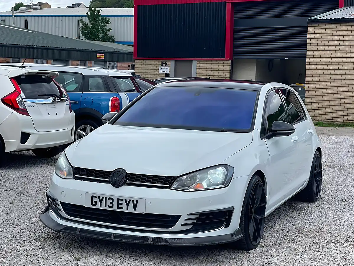 Used 2013 Volkswagen Golf GT White - Interior and Exterior details 4