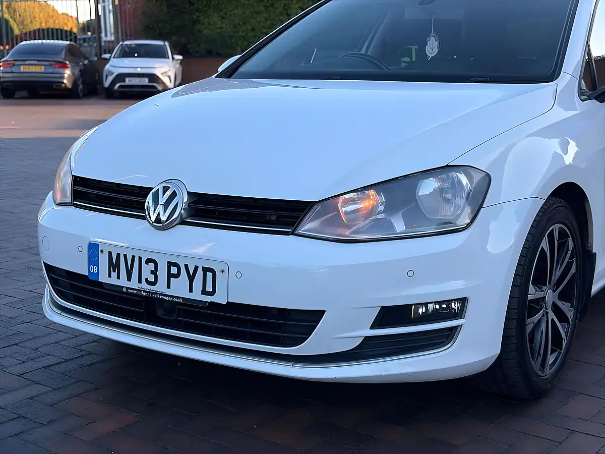 Used 2013 Volkswagen Golf GT White - Interior and Exterior details 12