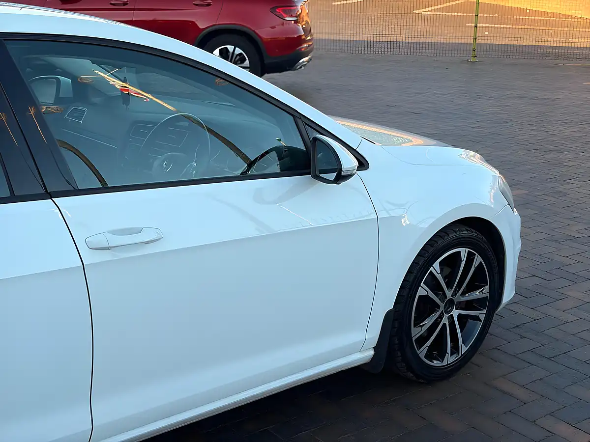 Used 2013 Volkswagen Golf GT White - Interior and Exterior details 14