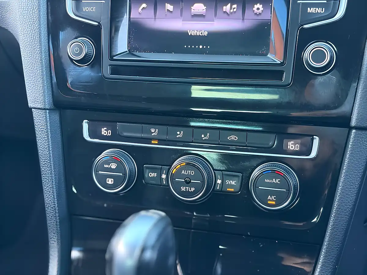 Used 2013 Volkswagen Golf GT White - Interior and Exterior details 19