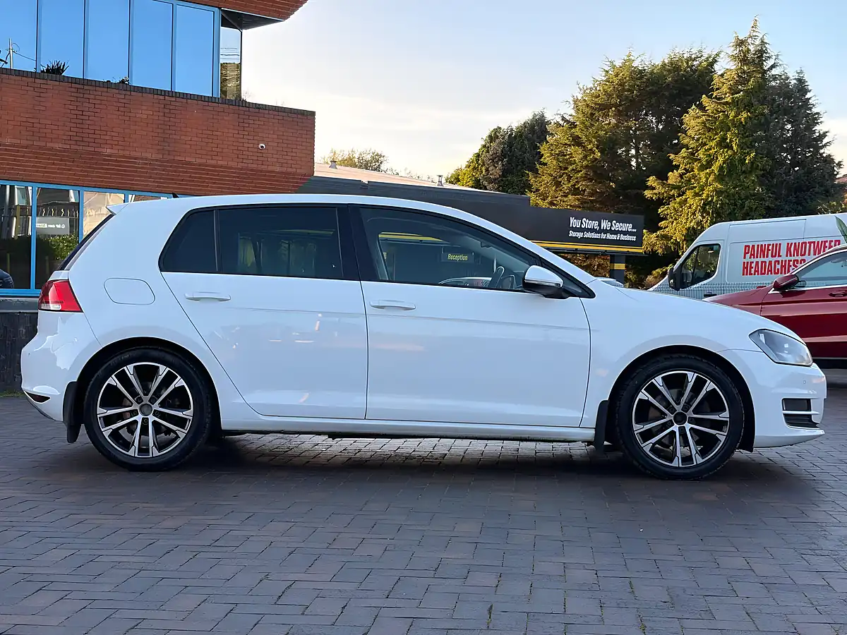 Used 2013 Volkswagen Golf GT White - Interior and Exterior details 6