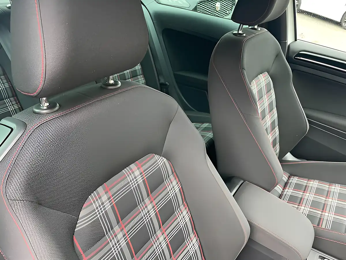 Used 2013 Volkswagen Golf GTI Performance White - Interior and Exterior details 15