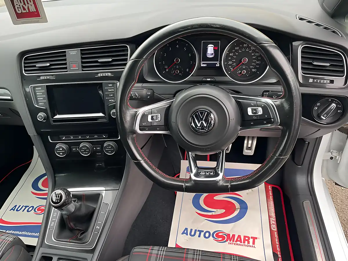 Used 2013 Volkswagen Golf GTI Performance White - Interior and Exterior details 17