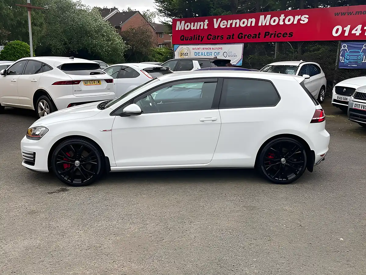 Used 2013 Volkswagen Golf GTI Performance White - Interior and Exterior details 5