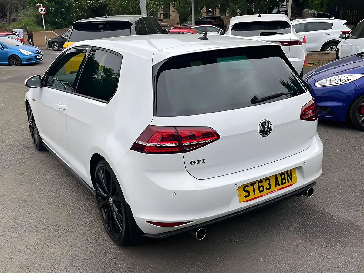 Used 2013 Volkswagen Golf GTI Performance White - Interior and Exterior details 6