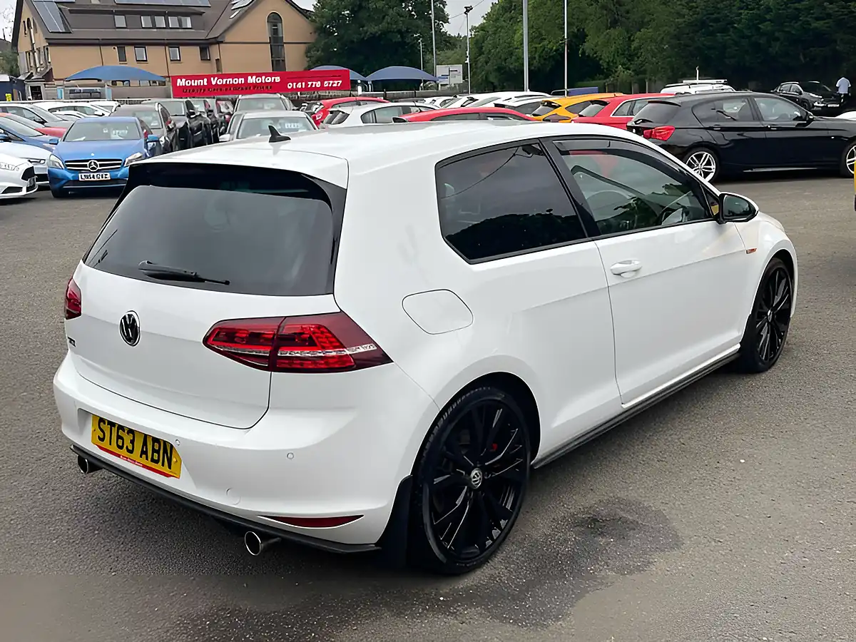 Used 2013 Volkswagen Golf GTI Performance White - Interior and Exterior details 8