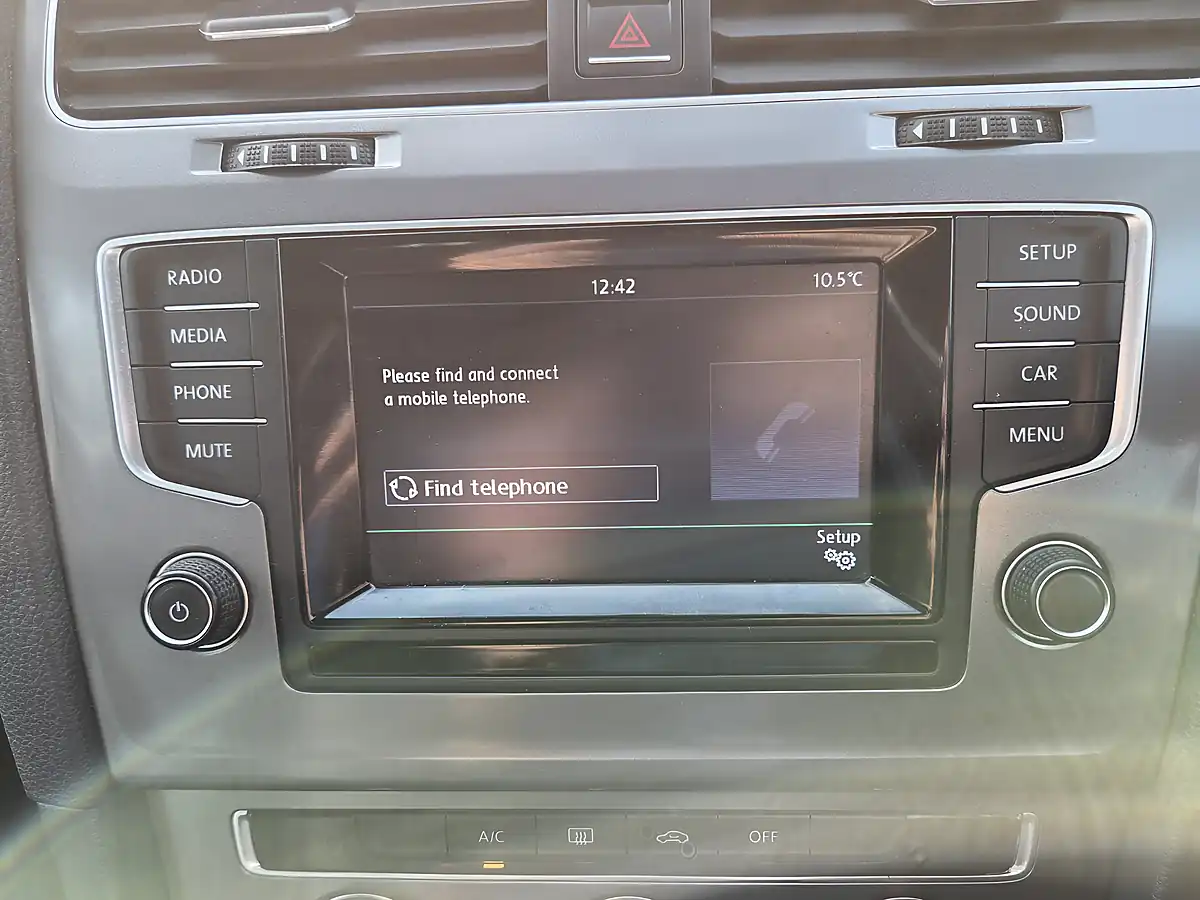 Used 2013 Volkswagen Golf S Black - Interior and Exterior details 10