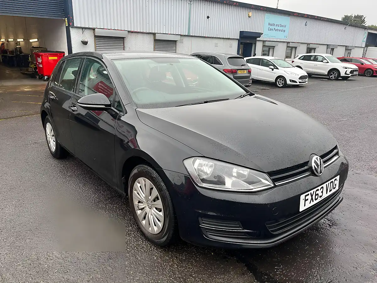 Used 2013 Volkswagen Golf S Black - Interior and Exterior details 3