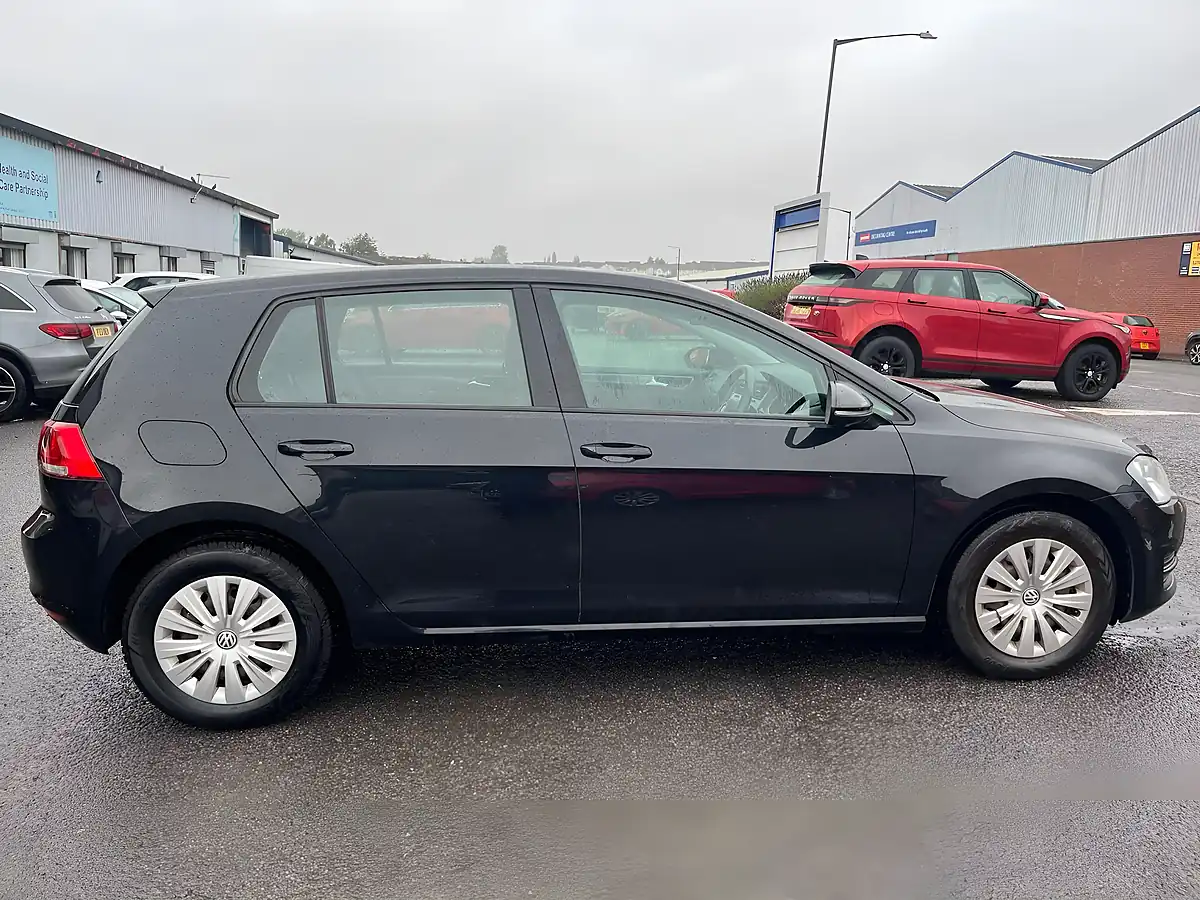 Used 2013 Volkswagen Golf S Black - Interior and Exterior details 4