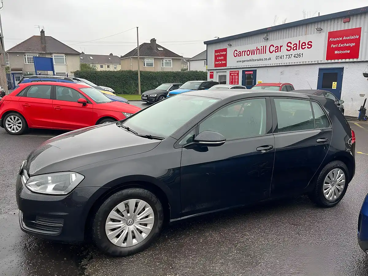 Used 2013 Volkswagen Golf S Black - Interior and Exterior details 6