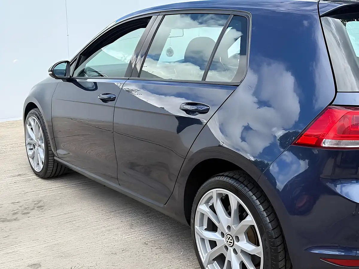 Used 2013 Volkswagen Golf S Bluemotion Technology Night Blue - Interior and Exterior details 10