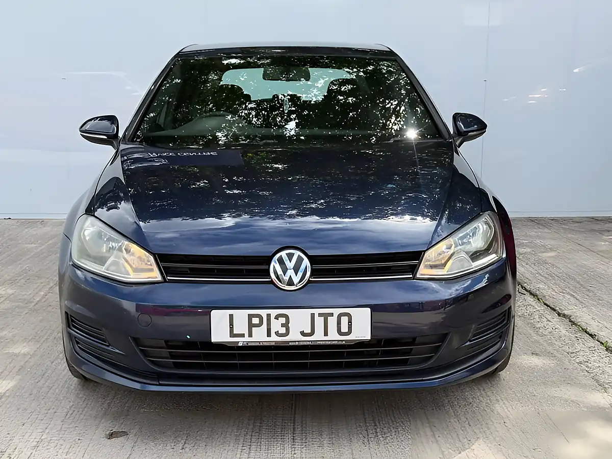 Used 2013 Volkswagen Golf S Bluemotion Technology Night Blue - Interior and Exterior details 14