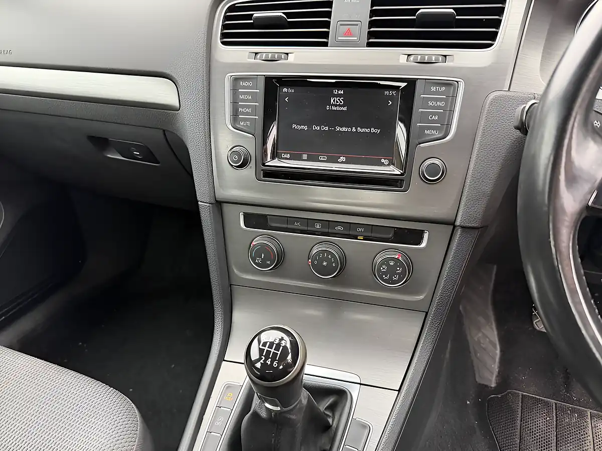 Used 2013 Volkswagen Golf Se Blue - Interior and Exterior details 11