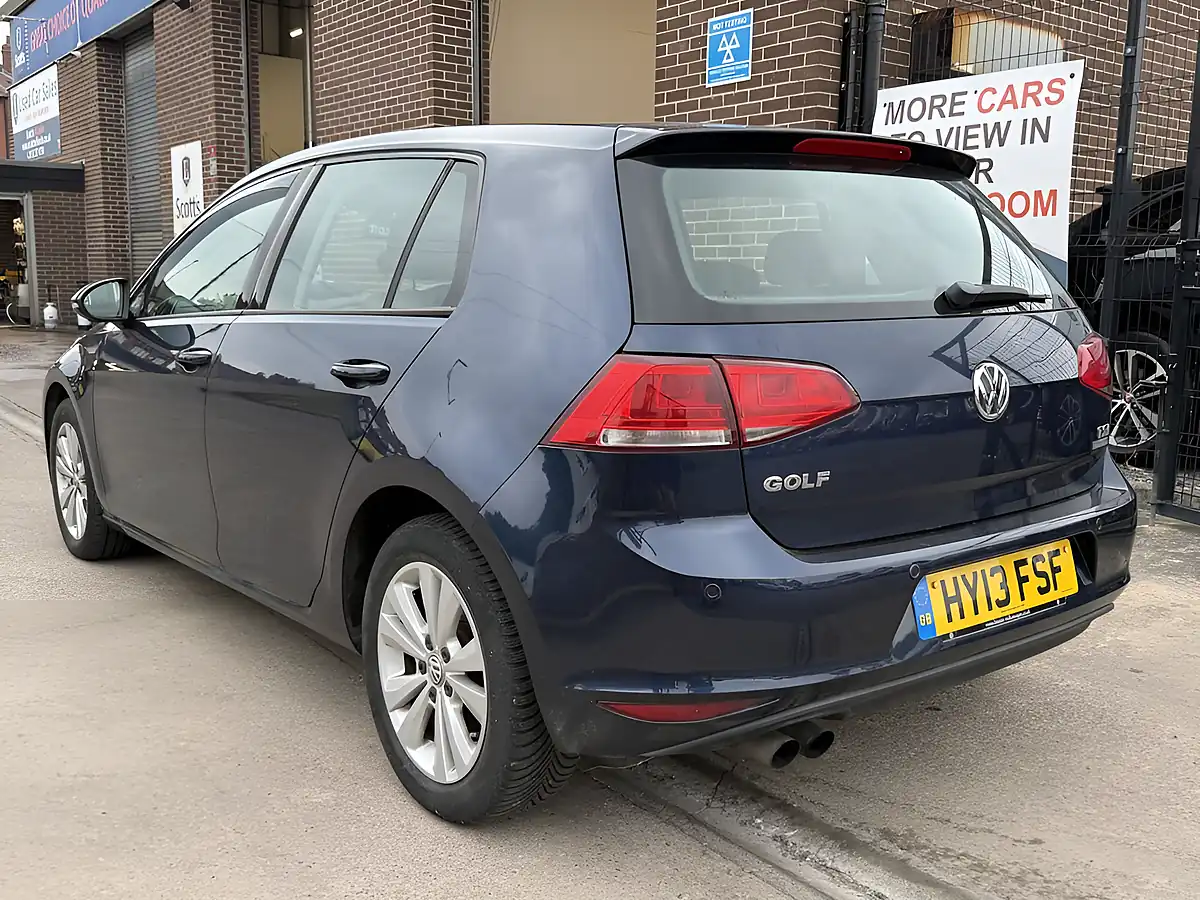 Used 2013 Volkswagen Golf Se Blue - Interior and Exterior details 7