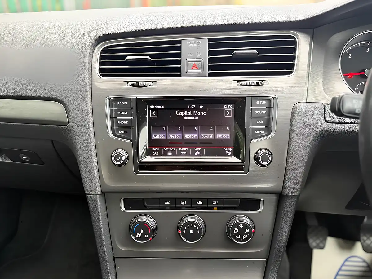Used 2013 Volkswagen Golf Se Bluemotion Tech Grey - Interior and Exterior details 13