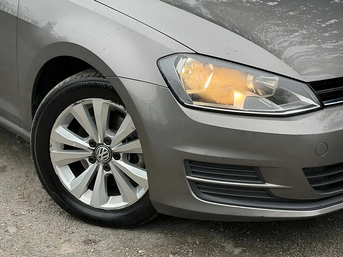 Used 2013 Volkswagen Golf Se Bluemotion Tech Grey - Interior and Exterior details 2