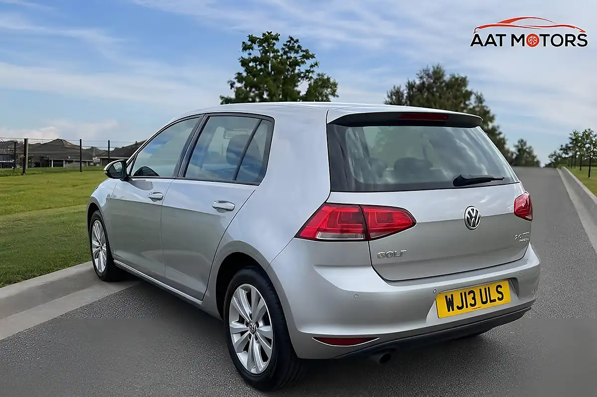 Used 2013 Volkswagen Golf Se Bluemotion Tech Silver - Interior and Exterior details 6